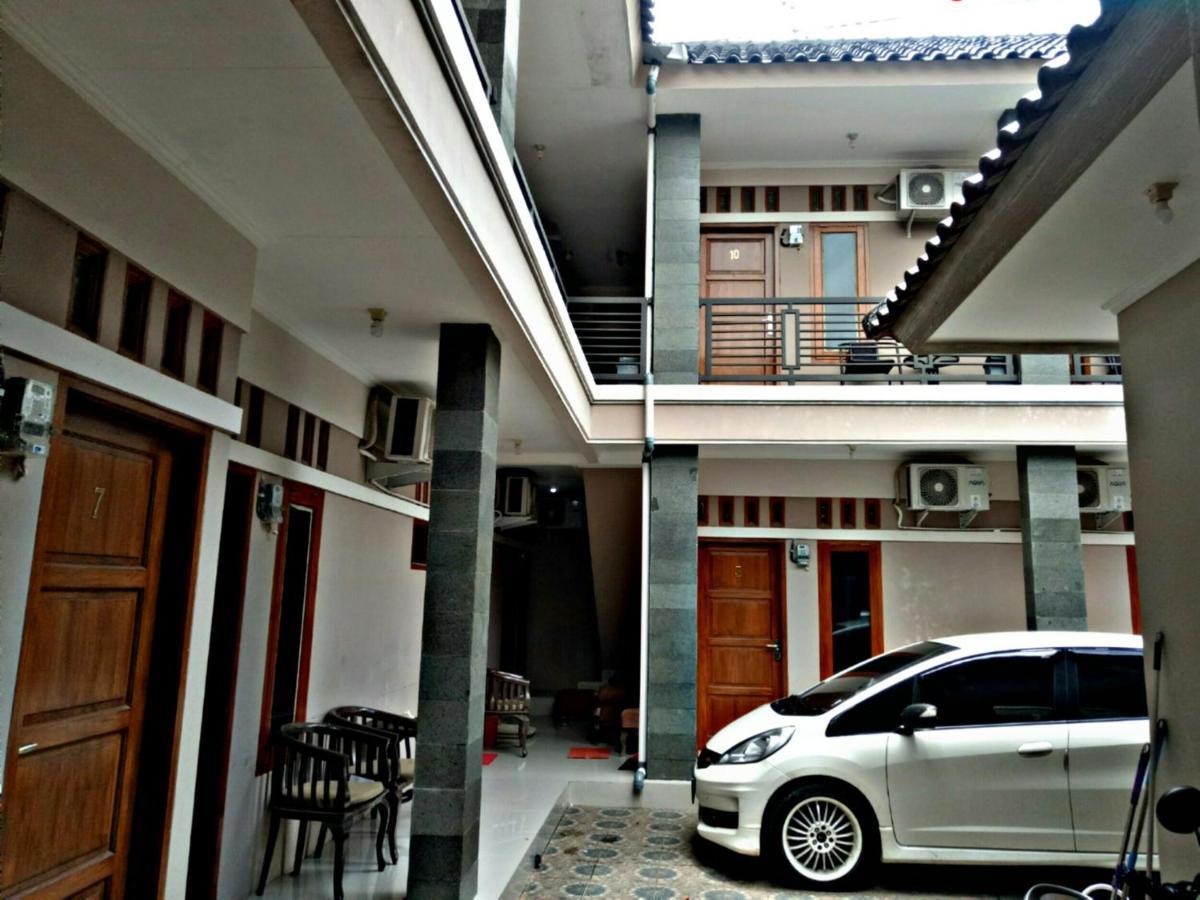 Wisma Andali Syariah Near Rsud Cideres マジャレンカ エクステリア 写真