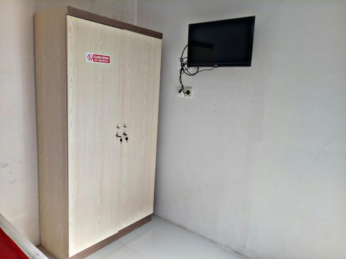 Wisma Andali Syariah Near Rsud Cideres マジャレンカ エクステリア 写真